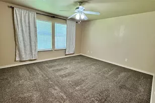 1715 Hemphill St, Greenville, TX 75401 - Photo 6
