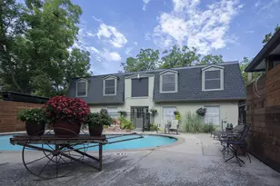 1717 N Locust St, Denton, TX 76201 - Photo 18