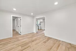 13706 Janwood Ln, Farmers Branch, TX 75234 - Photo 8