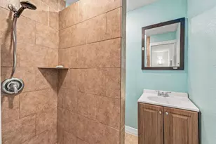 13706 Janwood Ln, Farmers Branch, TX 75234 - Photo 38