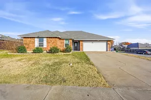 6421 Fairview Dr, Watauga, TX 76148 - Photo 1