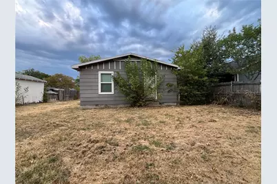 2020 Nomas Street, Dallas, TX 75212 - Photo 4