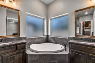 127 Paradise Oaks Ct, Paradise, TX 76073 - Photo 28