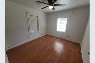 3906 Mercury, Haltom City, TX 76111 - Photo 6