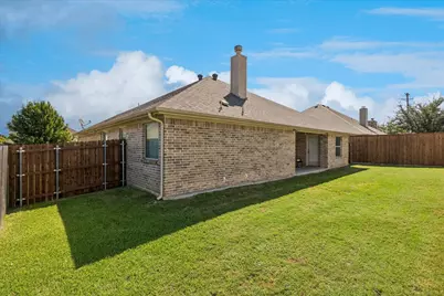 101 Loving Trail, Justin, TX 76247 - Photo 26