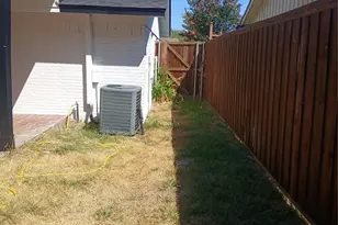 719 Kelso Dr, Dallas, TX 75211 - Photo 20