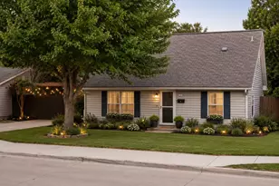 1707 Cottonwood Rd, Carrollton, TX 75006 - Photo 1