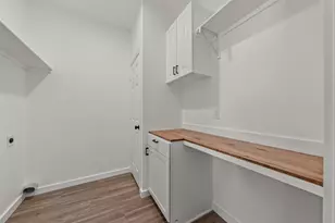 2415 S 9th St, Waco, TX 76706 - Photo 8