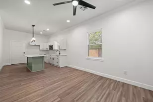 2415 S 9th St, Waco, TX 76706 - Photo 2