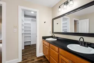 4600 Hunters Glen Ct, Granbury, TX 76048 - Photo 18