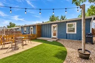 403 E Franklin St, Grapevine, TX 76051 - Photo 20
