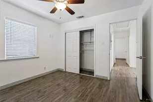 403 E Franklin St, Grapevine, TX 76051 - Photo 16