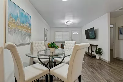 403 E Franklin Street, Grapevine, TX 76051 - Photo 10