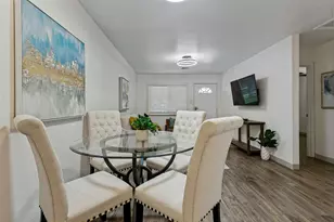 403 E Franklin St, Grapevine, TX 76051 - Photo 10