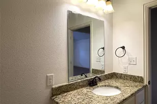 508 W Hull St, Denison, TX 75020 - Photo 10