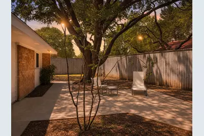 3401 Hanover Lane, Irving, TX 75062 - Photo 8