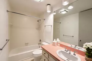 3401 Hanover Ln, Irving, TX 75062 - Photo 14