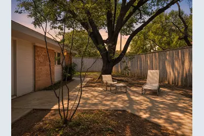 3401 Hanover Lane, Irving, TX 75062 - Photo 10