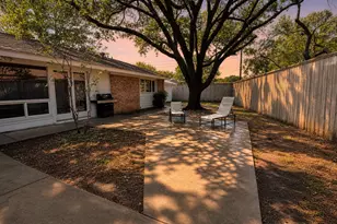 3401 Hanover Ln, Irving, TX 75062 - Photo 2