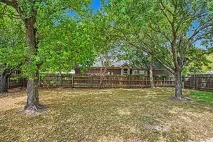 5612 Greenwich Dr, Arlington, TX 76018 - Photo 18