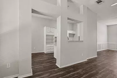 5612 Greenwich Drive, Arlington, TX 76018 - Photo 8