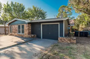 6216 Windermere Pl, Fort Worth, TX 76112 - Photo 4