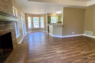 805 Lynn St, Bonham, TX 75418 - Photo 6
