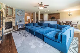 3039 Rosina, Grand Prairie, TX 75054 - Photo 2