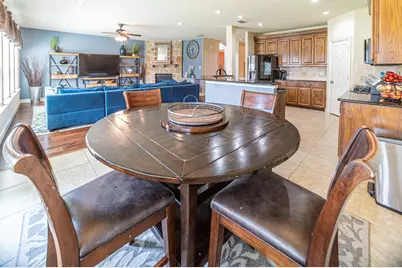 3039 Rosina, Grand Prairie, TX 75054 - Photo 4