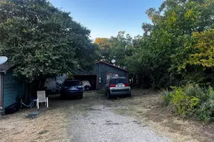 109 E Indiana Ave, Midlothian, TX 76065 - Photo 2