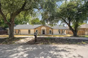 925 Lake North Rd, Rowlett, TX 75089 - Photo 1