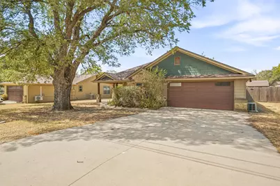 632 N Park Street, Dublin, TX 76446 - Photo 2