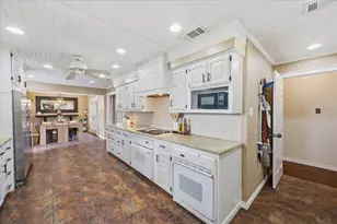 101 Randy Rd, Pecan Hill, TX 75165 - Photo 16