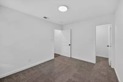 610 E Texas Street, Denison, TX 75021 - Photo 16