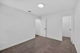 610 E Texas St, Denison, TX 75021 - Photo 16