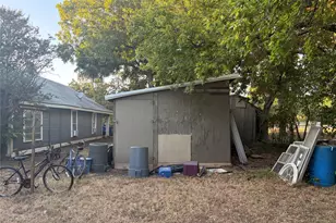 112 E Indiana Ave, Midlothian, TX 76065 - Photo 10
