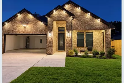 1930 Houston Street, Grand Prairie, TX 75050 - Photo 1