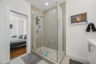 1925 California Dr, Dallas, TX 75204 - Photo 20