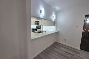 82 Morrow Dr, Bedford, TX 76021 - Photo 8