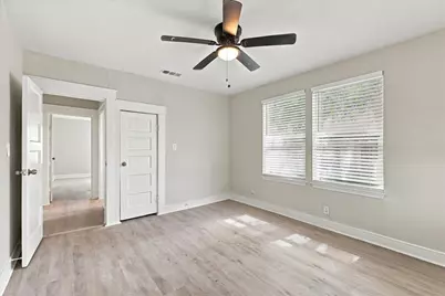 2842 Harlandale Avenue, Dallas, TX 75216 - Photo 10