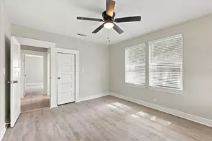 2842 Harlandale Ave, Dallas, TX 75216 - Photo 10