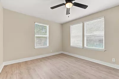 2842 Harlandale Avenue, Dallas, TX 75216 - Photo 12