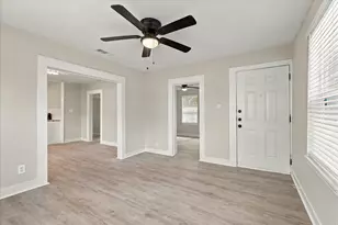 2842 Harlandale Ave, Dallas, TX 75216 - Photo 2