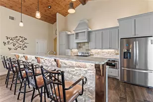 4830 Bridle View Ct, Athens, TX 75752 - Photo 10