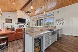 4830 Bridle View Ct, Athens, TX 75752 - Photo 8