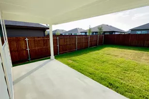 16625 Laguna Vis St, Fort Worth, TX 76247 - Photo 4
