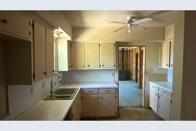 701 N Newark Street, Decatur, TX 76234 - Photo 12