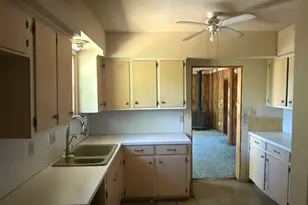 701 N Newark St, Decatur, TX 76234 - Photo 12