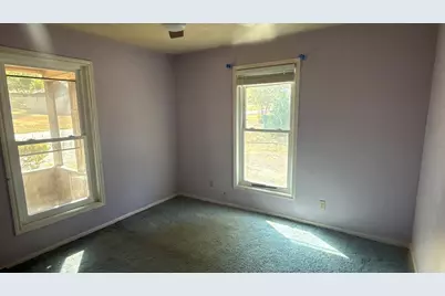 701 N Newark Street, Decatur, TX 76234 - Photo 6