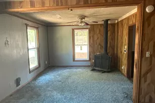 701 N Newark St, Decatur, TX 76234 - Photo 10